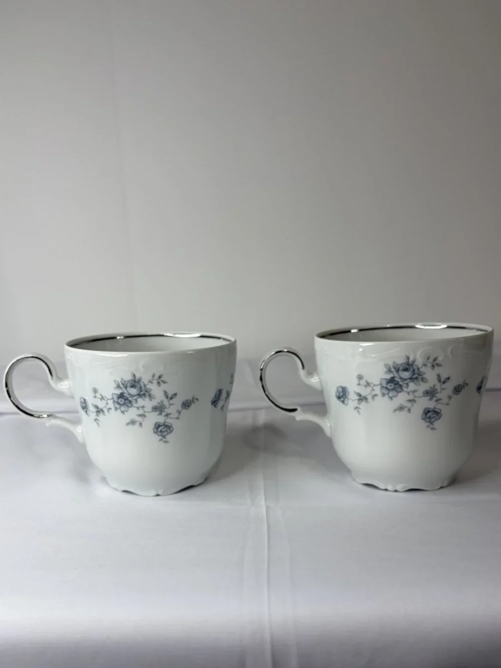 Vintage Johann Haviland‎ Blue Garland Cups Set of 4 Bavaria Germany Floral Tea